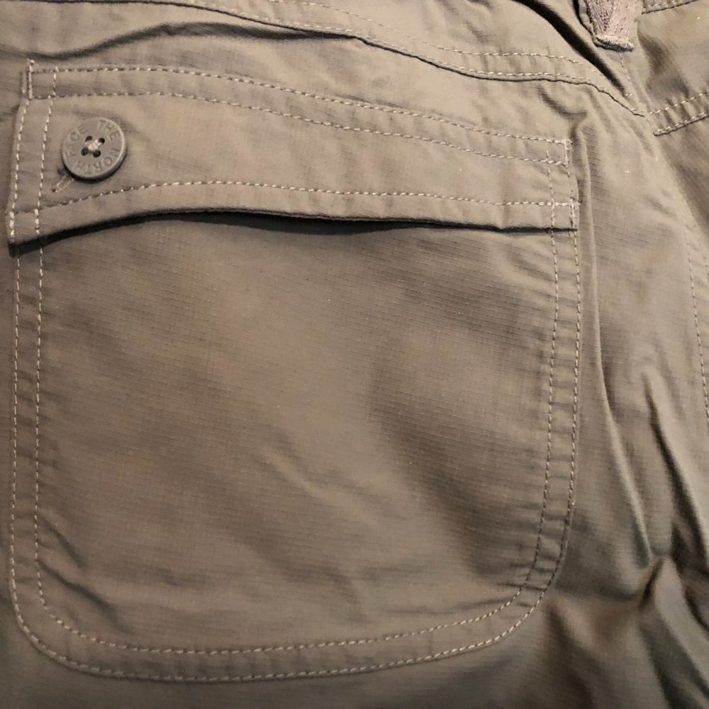 North Face hiking pants, size 8 - Picture 7 of 7